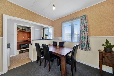 Photo of property in 17 Tongaporutu Road, Tongaporutu, Urenui, 4378