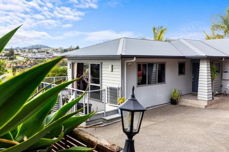Photo of property in 39 Homestead Place, Welcome Bay, Tauranga, 3112