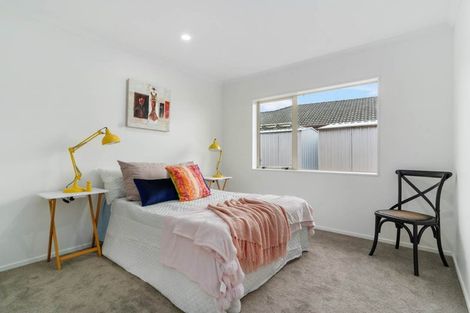 Photo of property in 3 Villino Place, Randwick Park, Auckland, 2105