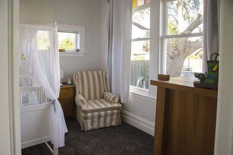 Photo of property in 17 Nikau Grove, Woburn, Lower Hutt, 5010