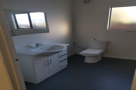 Photo of property in 14 Tamariki Avenue, Kelston, Auckland, 0602