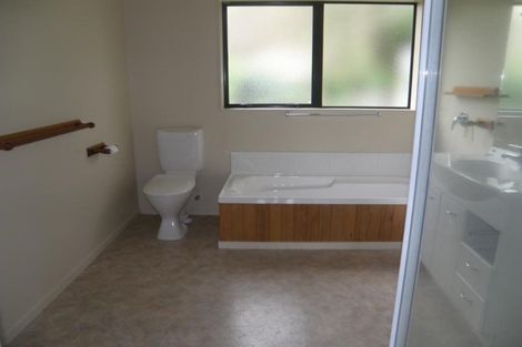 Photo of property in 30 Harry Shaw Way, Raumati South, Paraparaumu, 5032