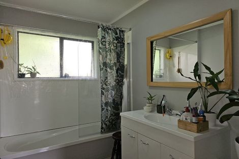 Photo of property in 5 Vella Street, Titahi Bay, Porirua, 5022