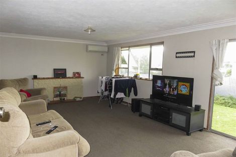 Photo of property in 12 Burns Street, Kew, Invercargill, 9812