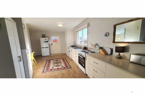 Photo of property in 15 Rugby Street, Waimate, 7924