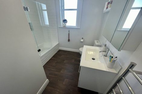 Photo of property in 379 Karori Road, Karori, Wellington, 6012