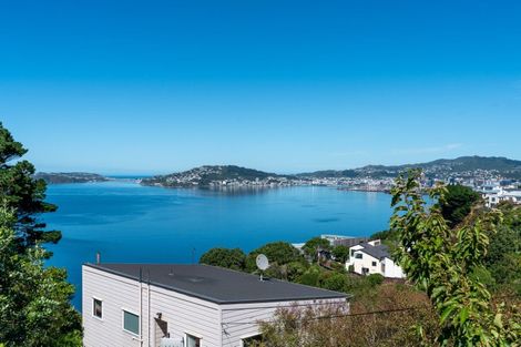 Photo of property in 2/72 Homebush Road, Khandallah, Wellington, 6035