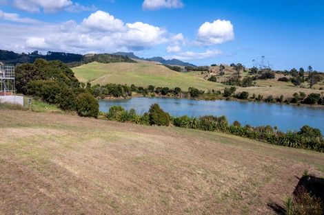 Photo of property in 60 Omahina Street, Raglan, 3225