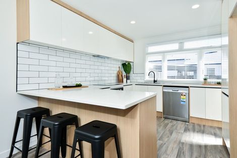 Photo of property in 16 Wilson Street, Hamilton East, Hamilton, 3216