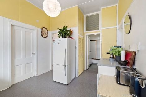 Photo of property in 213 The Parade, Island Bay, Wellington, 6023