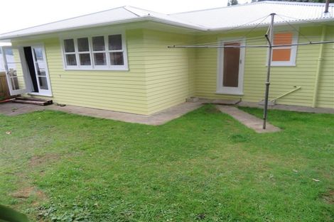 Photo of property in 19 Shackleton Grove, Stokes Valley, Lower Hutt, 5019