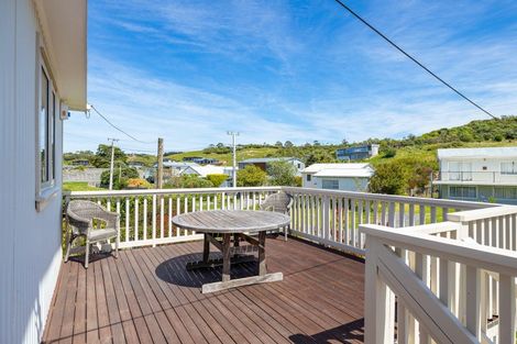 Photo of property in 61 Pinedale Crescent, Riversdale Beach, Masterton, 5872