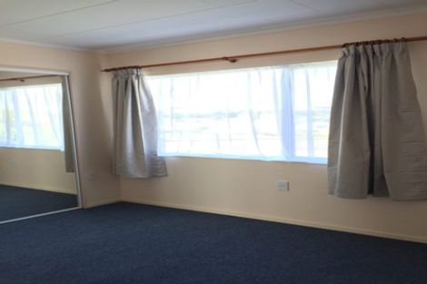 Photo of property in 37 Porritt Place, Waipukurau, 4200