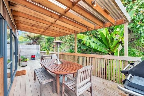 Photo of property in 1/3 Beach Road, Northcote Point, Auckland, 0627