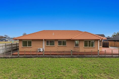 Photo of property in 26 Edgewater Grove, Whakatane, 3120