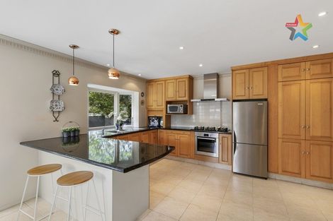 Photo of property in 80 Queens Grove, Hutt Central, Lower Hutt, 5010