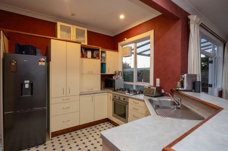 Photo of property in 8 Russell Street, Palmerston North, 4414