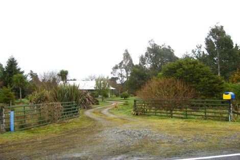 Photo of property in 1996 Arnold Valley Road, Moana, Dobson, 7872