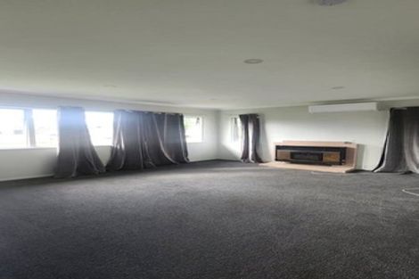 Photo of property in 8 Martin Road, Manurewa, Auckland, 2102