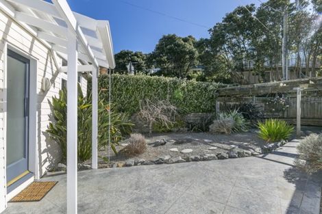 Photo of property in 21 Beach Street, Island Bay, Wellington, 6023