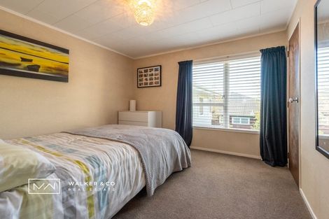 Photo of property in 16 Sunbrae Drive, Silverstream, Upper Hutt, 5019