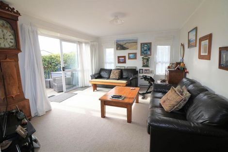 Photo of property in 24 Mowbray Street, Watlington, Timaru, 7910