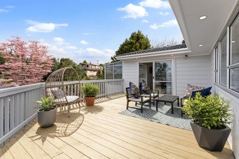 Photo of property in 5 Gallony Avenue, Massey, Auckland, 0614