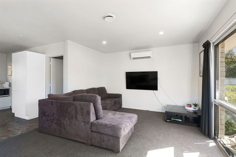 Photo of property in 2/64 Crofton Road, Harewood, Christchurch, 8051