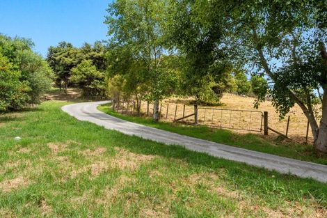 Photo of property in 379 Muriwai Road, Waimauku, 0881