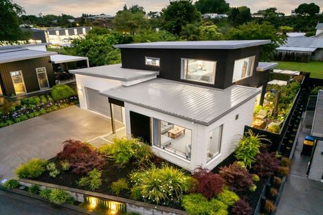 Photo of property in 10 Ada Close, Cambridge, 3434