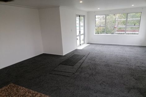 Photo of property in 20 Malmo Place, Massey, Auckland, 0614