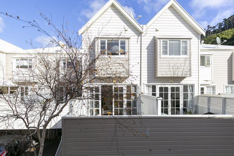 Photo of property in 37 Little George Street, Thorndon, Wellington, 6011