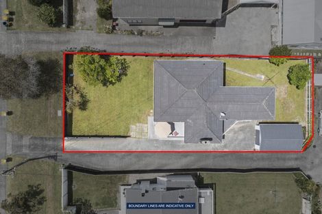 Photo of property in 1/232 East Coast Road, Forrest Hill, Auckland, 0620