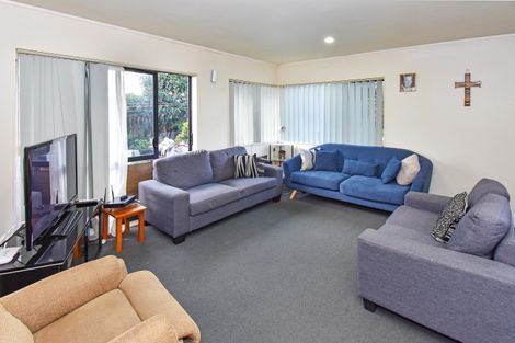 Photo of property in 14 Bohola Rise, Weymouth, Auckland, 2103