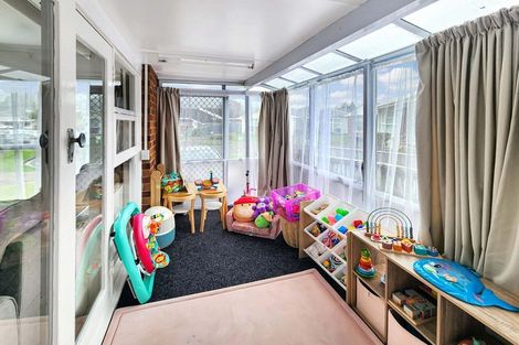 Photo of property in 10 Amberley Grove, Hutt Central, Lower Hutt, 5010