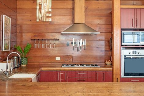 Photo of property in 2269 State Highway 2, Te Hauke, Hastings, 4178