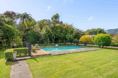 Photo of property in 9 Paretai Grove, Waikanae, 5036