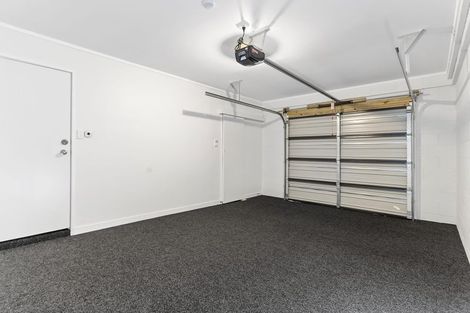 Photo of property in 1/3 Tirimoana Road, Te Atatu South, Auckland, 0602