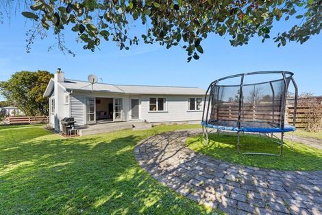 Photo of property in 6 Wairau Place, Kelvin Grove, Palmerston North, 4414