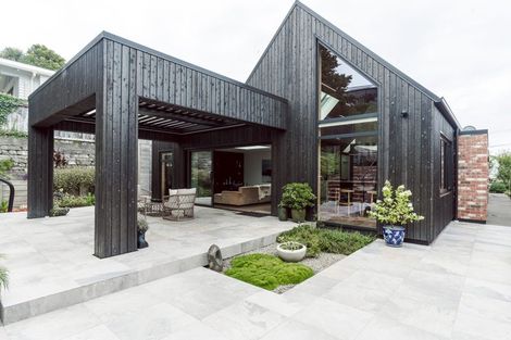 Photo of property in 20 Gilbert Street, New Plymouth, 4310