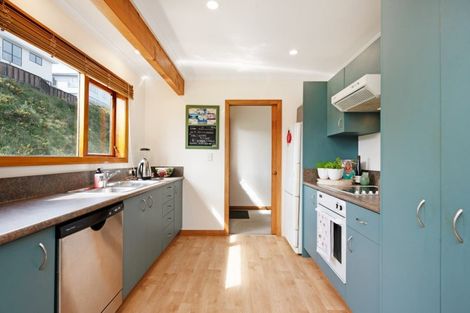 Photo of property in 1 Frobisher Street, Island Bay, Wellington, 6023