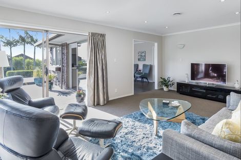 Photo of property in 16 Paykel Avenue, Farm Cove, Auckland, 2012