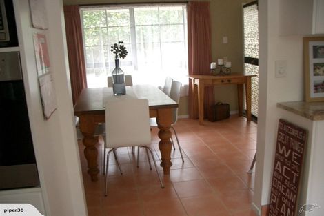 Photo of property in 75 Kennedy Avenue, Forrest Hill, Auckland, 0620