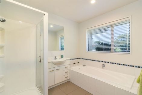 Photo of property in 6 Woodhaven Place, Parklands, Christchurch, 8083