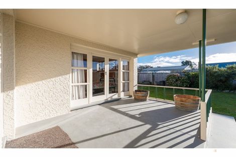 Photo of property in 30 Hughes Street, Waimate, 7924
