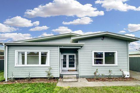 Photo of property in 5 Arawa Place, Castlecliff, Whanganui, 4501