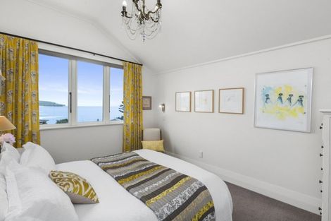 Photo of property in 18 Cliffs Road, Saint Clair, Dunedin, 9012