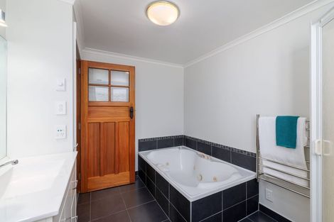 Photo of property in 8 Bounty Street, Bryndwr, Christchurch, 8053