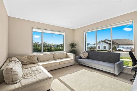 Photo of property in 95 Harris Drive, Silverdale, 0932