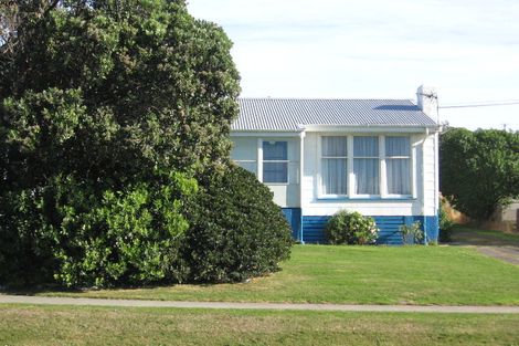 Photo of property in 56 Te Pene Avenue, Titahi Bay, Porirua, 5022